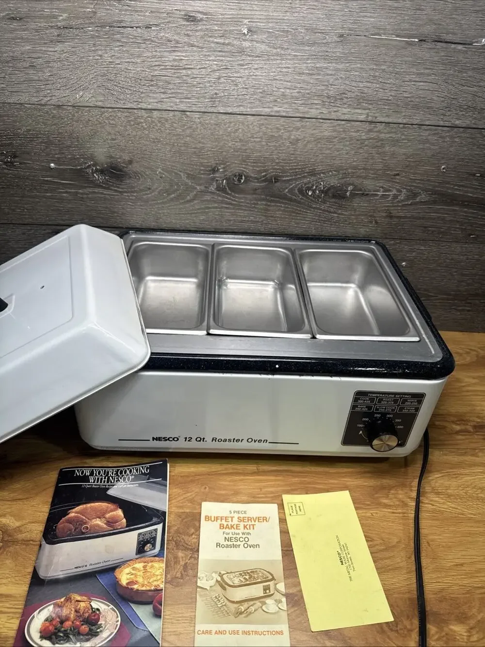 Vintage NESCO 12 Quart Roaster Oven With 4 Pc Buffet Server Bake Kit.